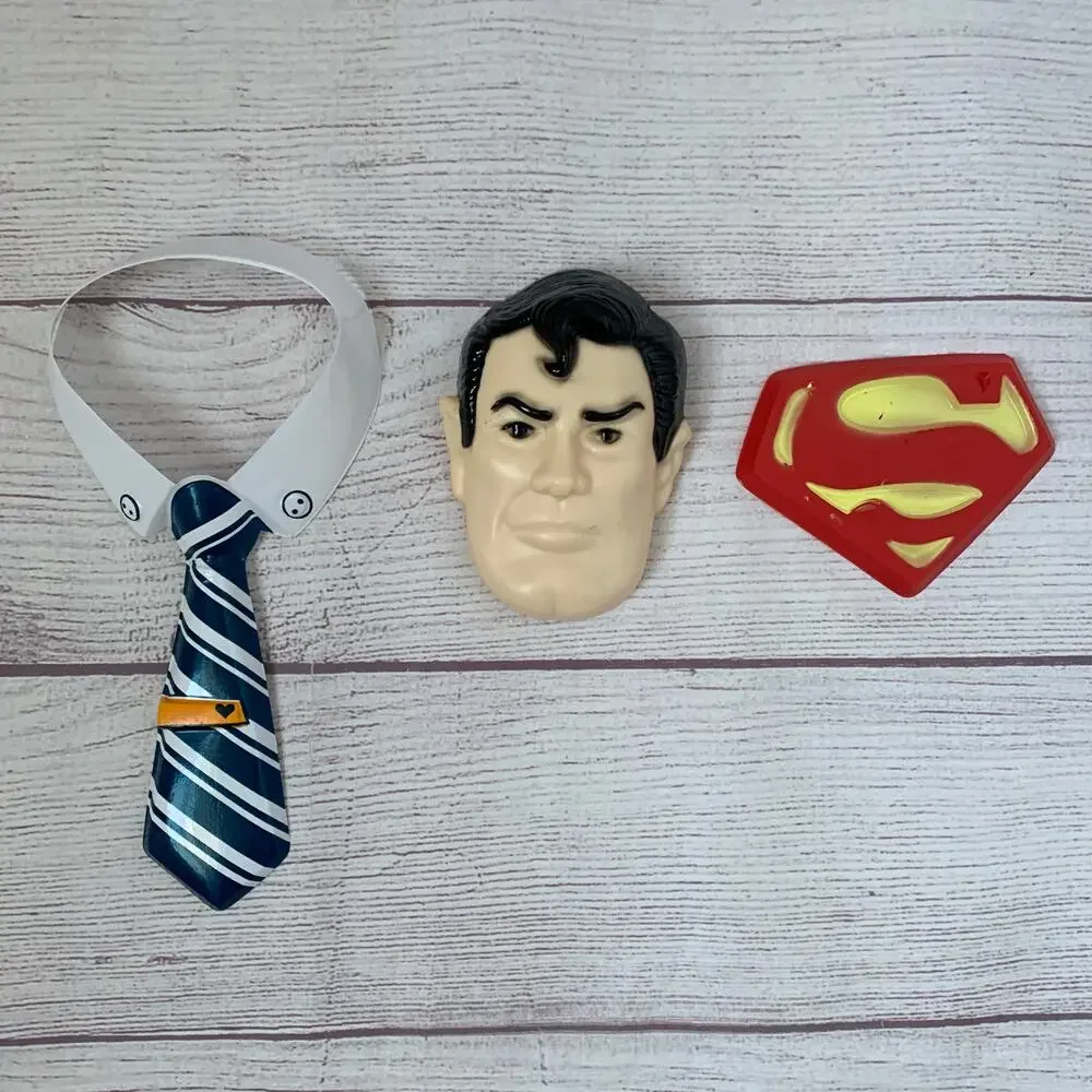 Vintage Wilton Superman Cake Topper Set of 3 Plastic Face Tie and S Shield Logo